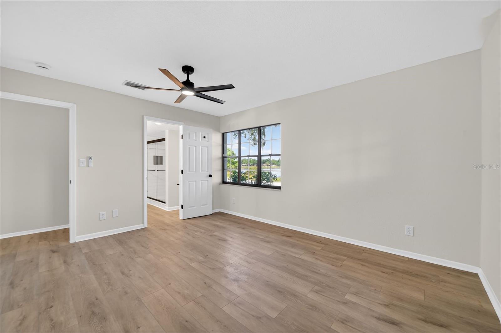 637 W LAKESHORE DR, CLERMONT, FL, 34711