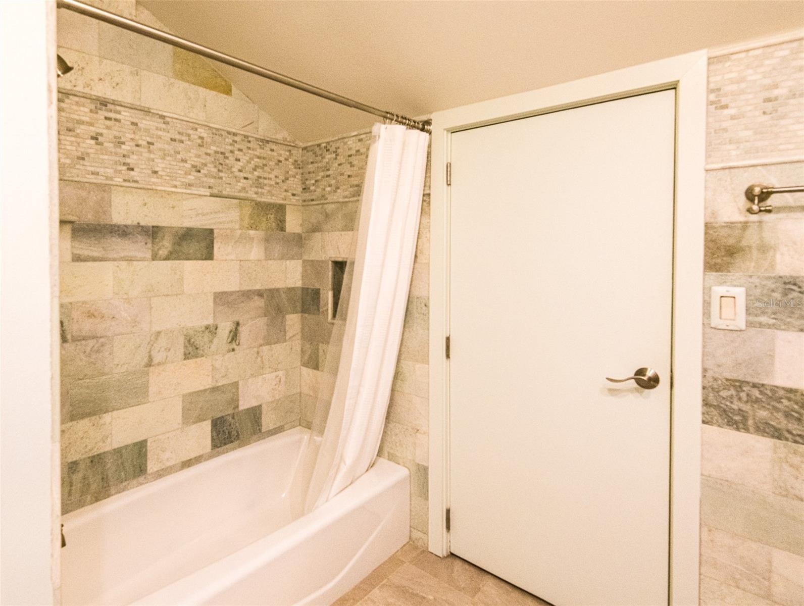 5332 HUNTINGWOOD CT #26, SARASOTA, FL, 34235