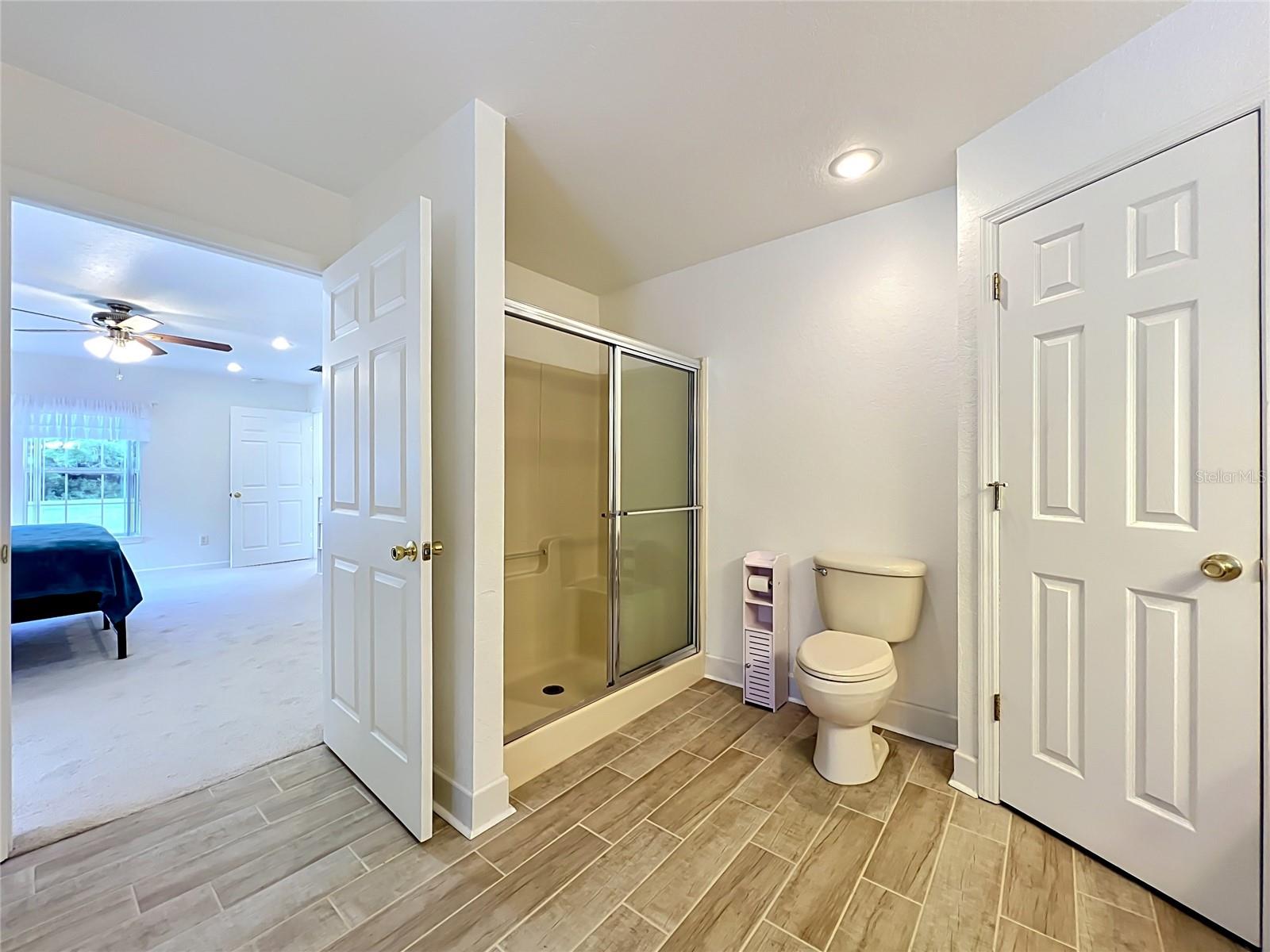 2300 PINE MEADOWS PL, CHULUOTA, FL, 32766