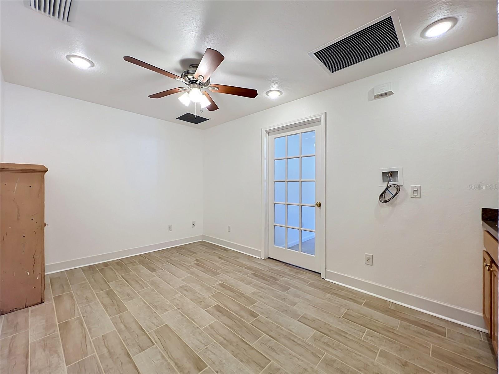 2300 PINE MEADOWS PL, CHULUOTA, FL, 32766