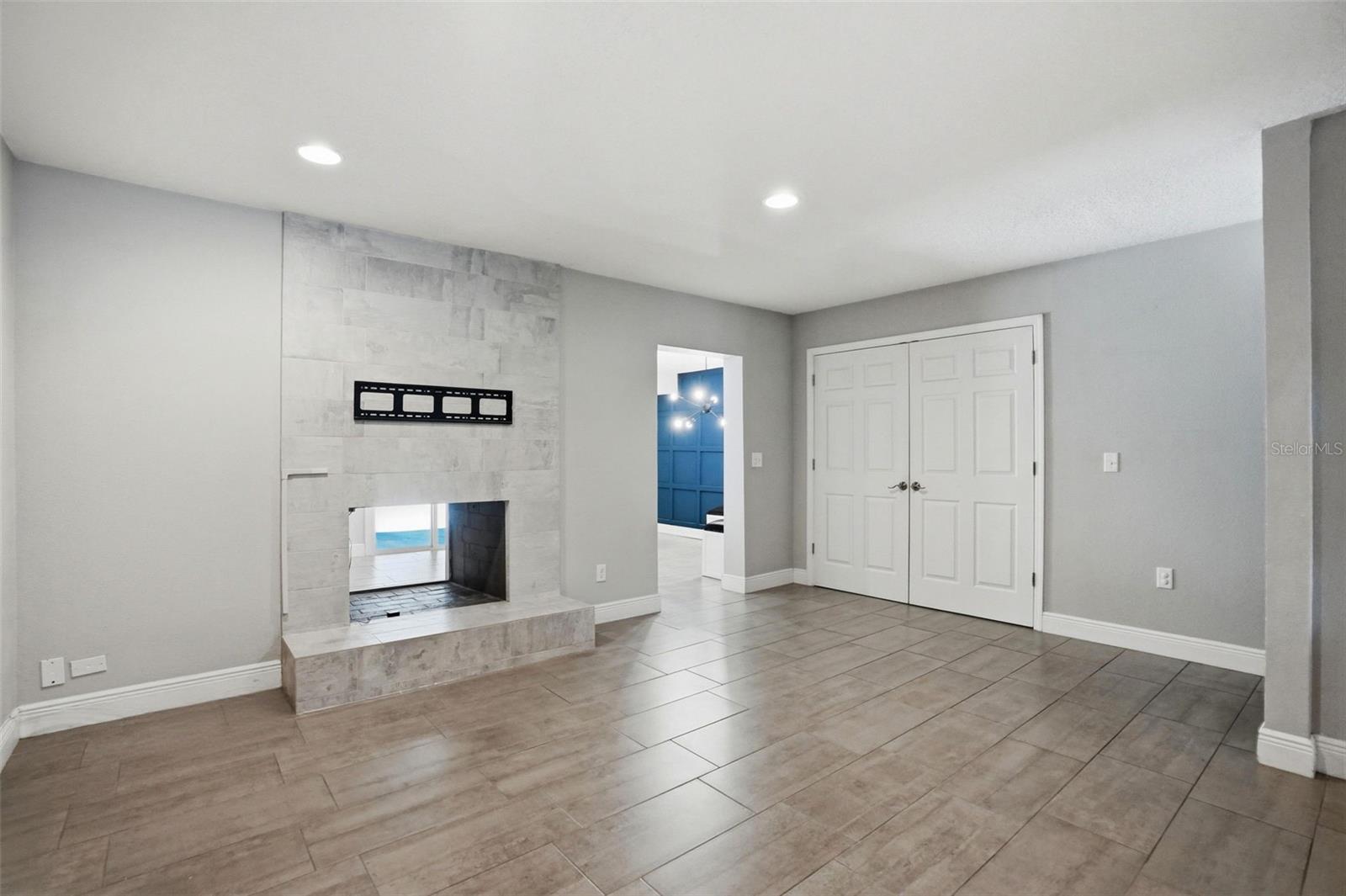 727 N HIMES AVE, TAMPA, FL, 33609