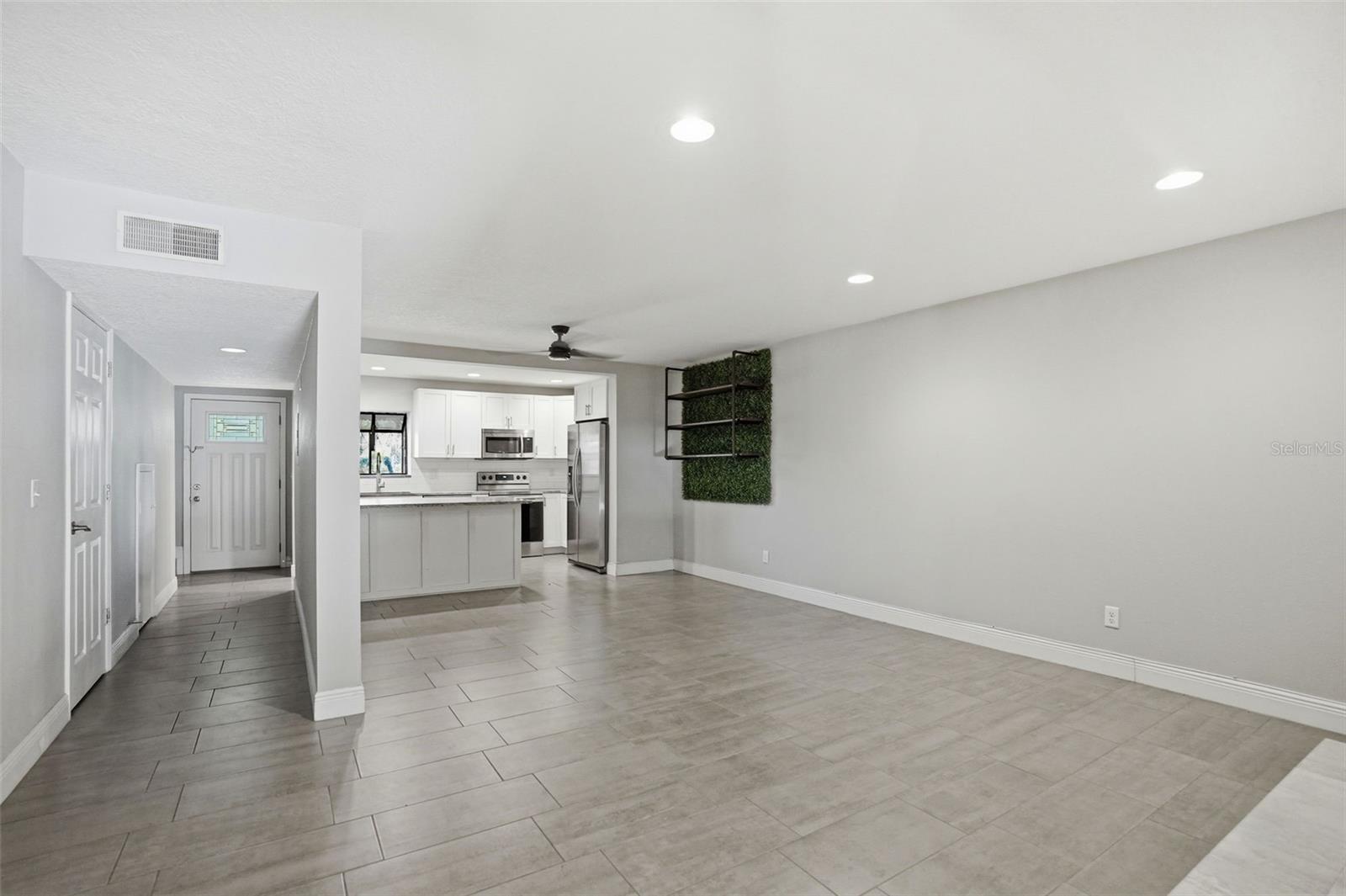 727 N HIMES AVE, TAMPA, FL, 33609