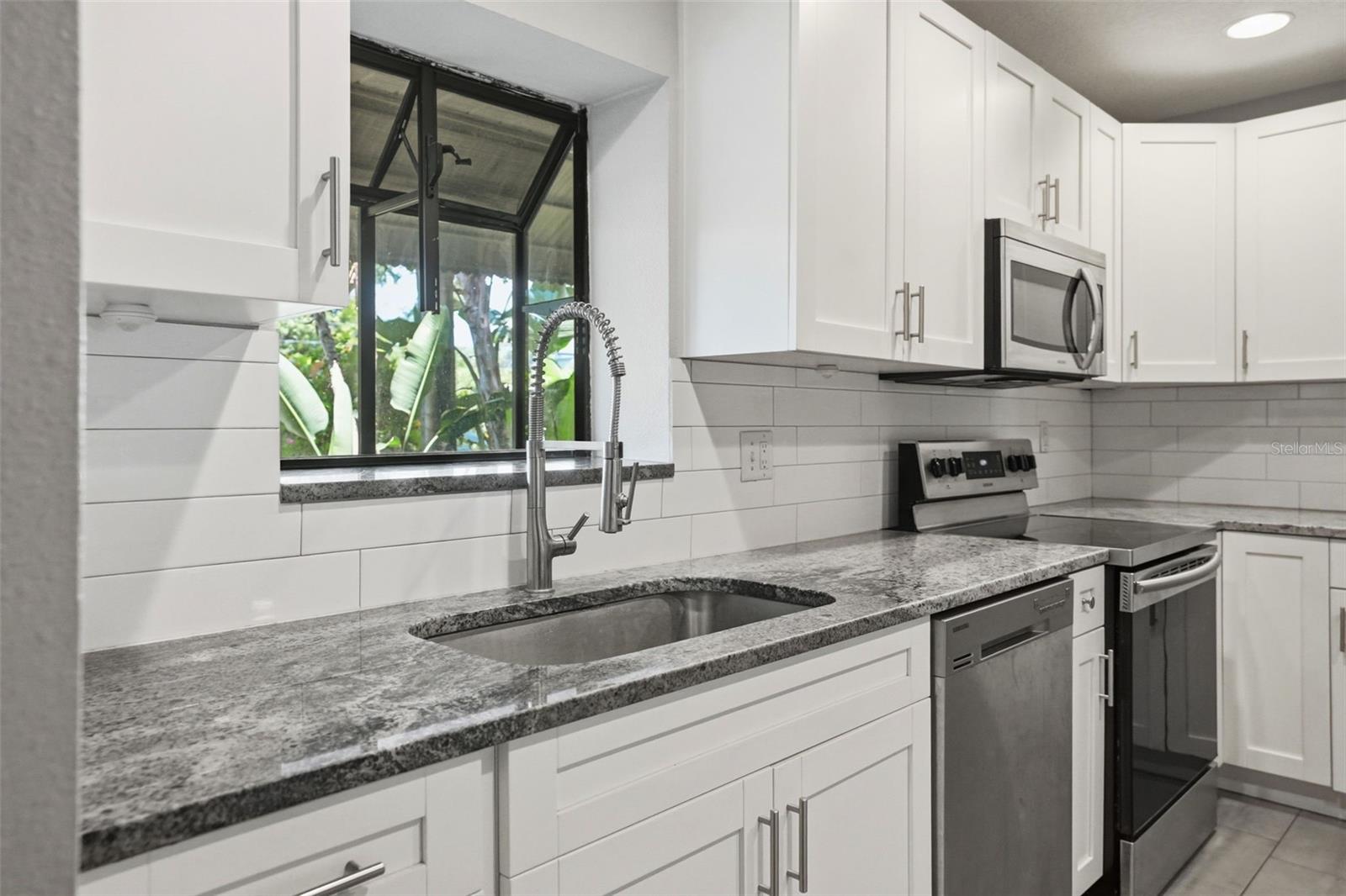 727 N HIMES AVE, TAMPA, FL, 33609