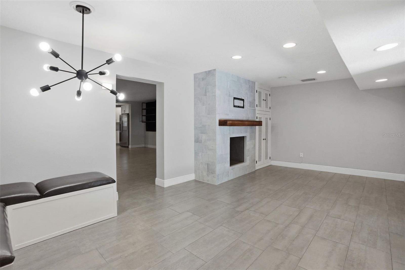 727 N HIMES AVE, TAMPA, FL, 33609