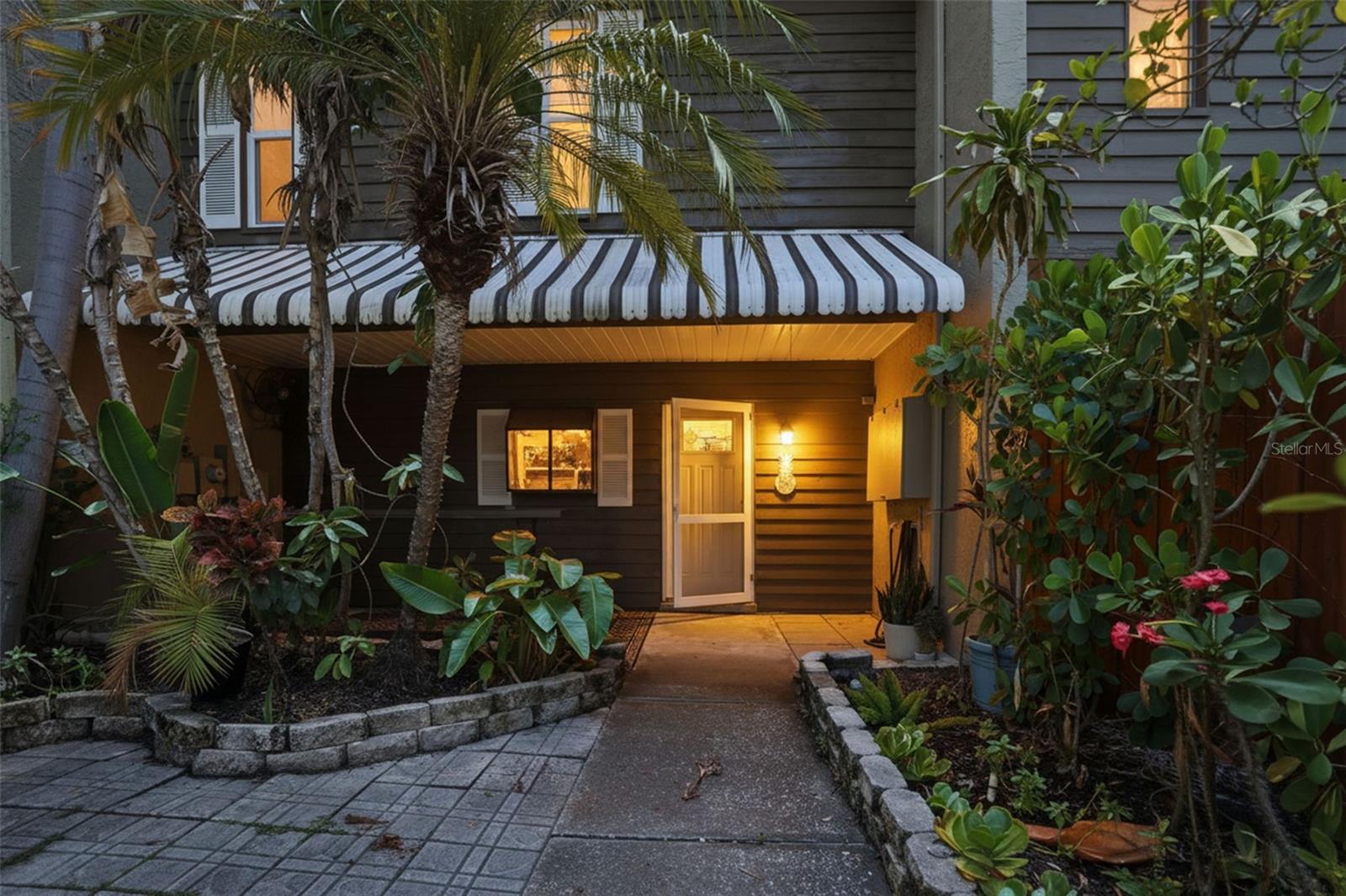 727 N HIMES AVE, TAMPA, FL, 33609