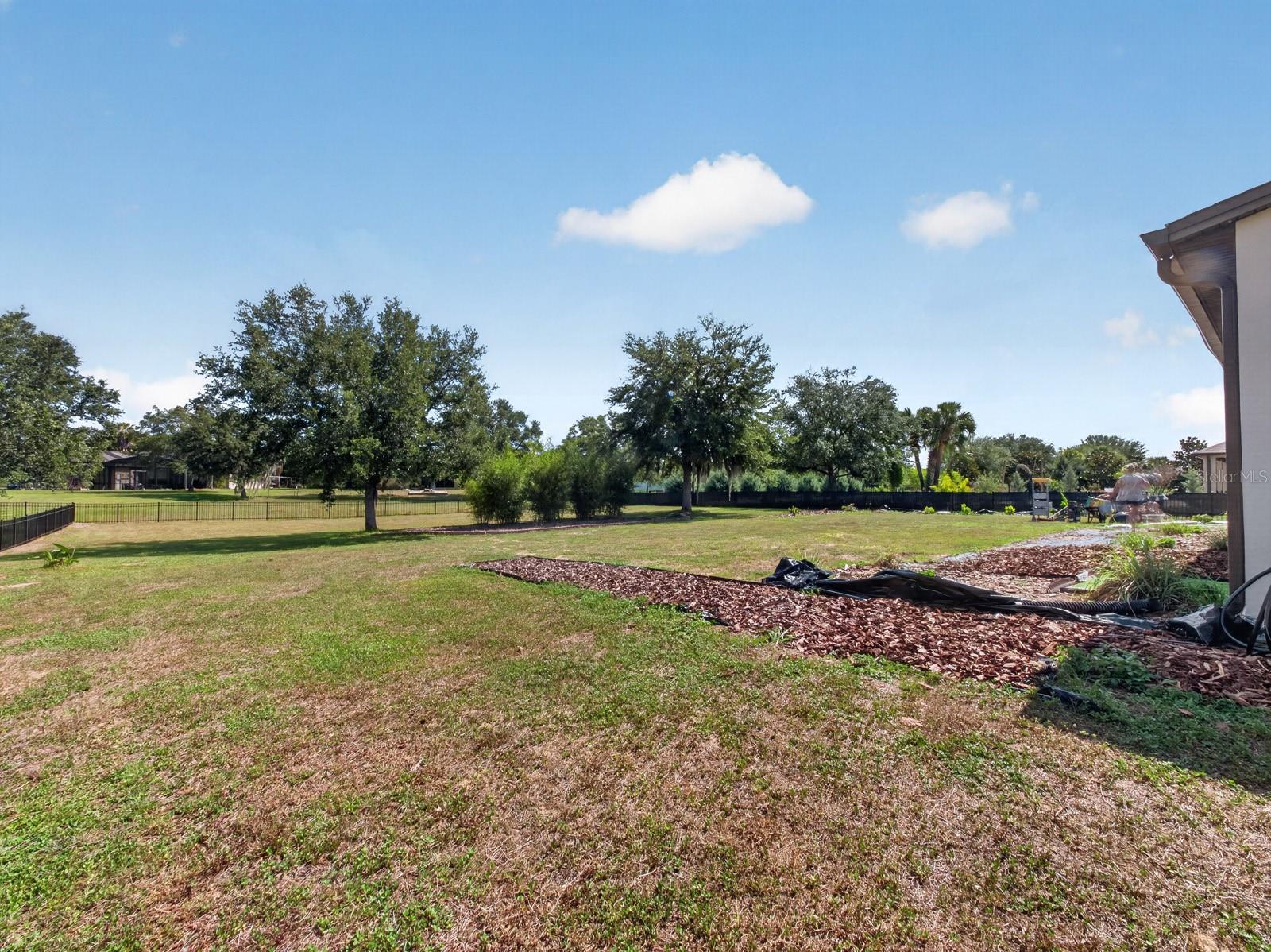 24215 WELDON DR, EUSTIS, FL, 32736