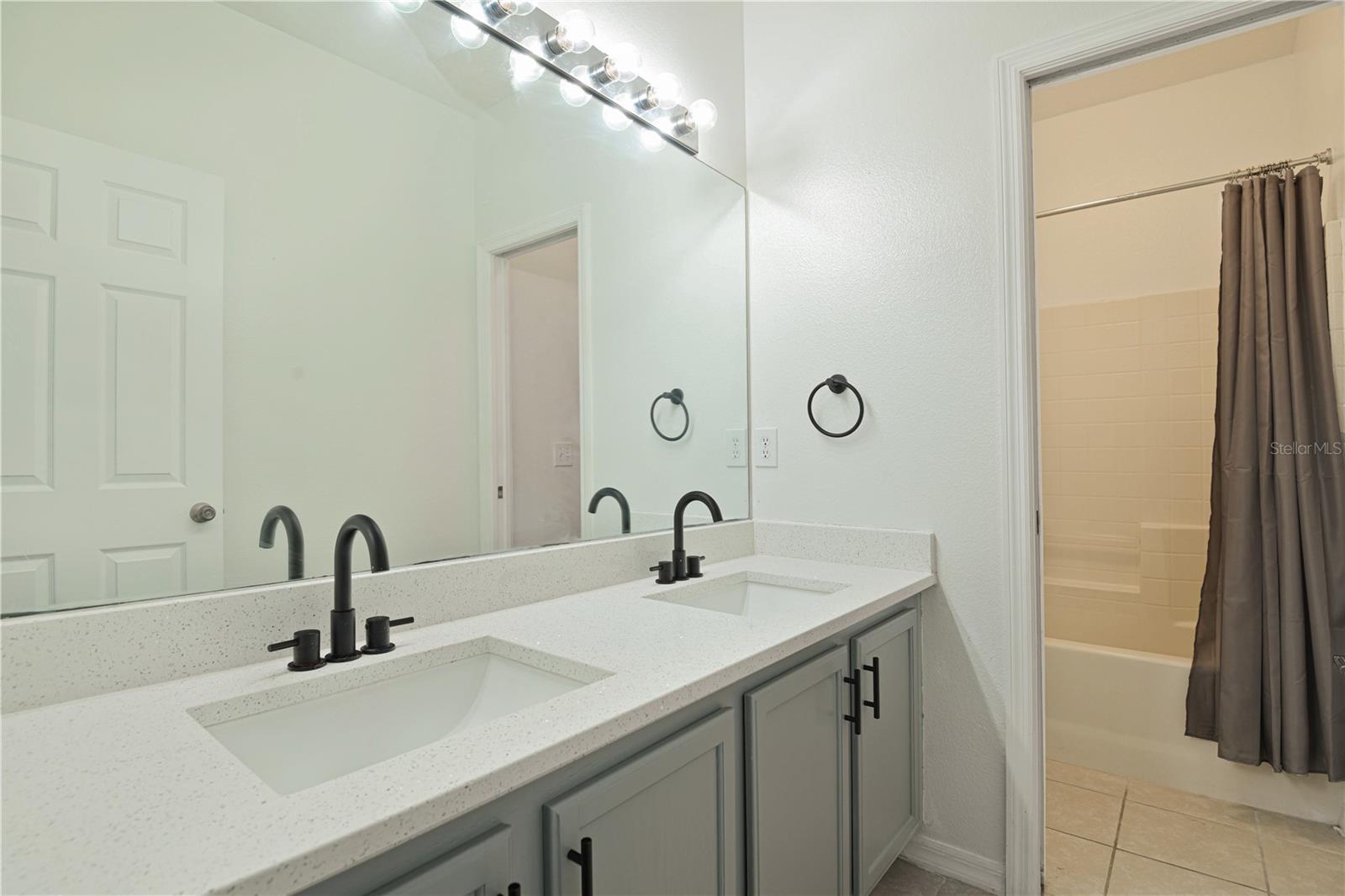 915 KNOLLWOOD DR, DAVENPORT, FL, 33837