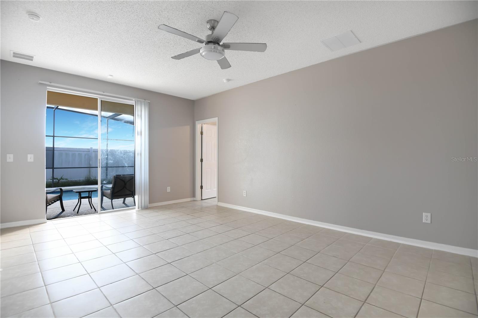 915 KNOLLWOOD DR, DAVENPORT, FL, 33837