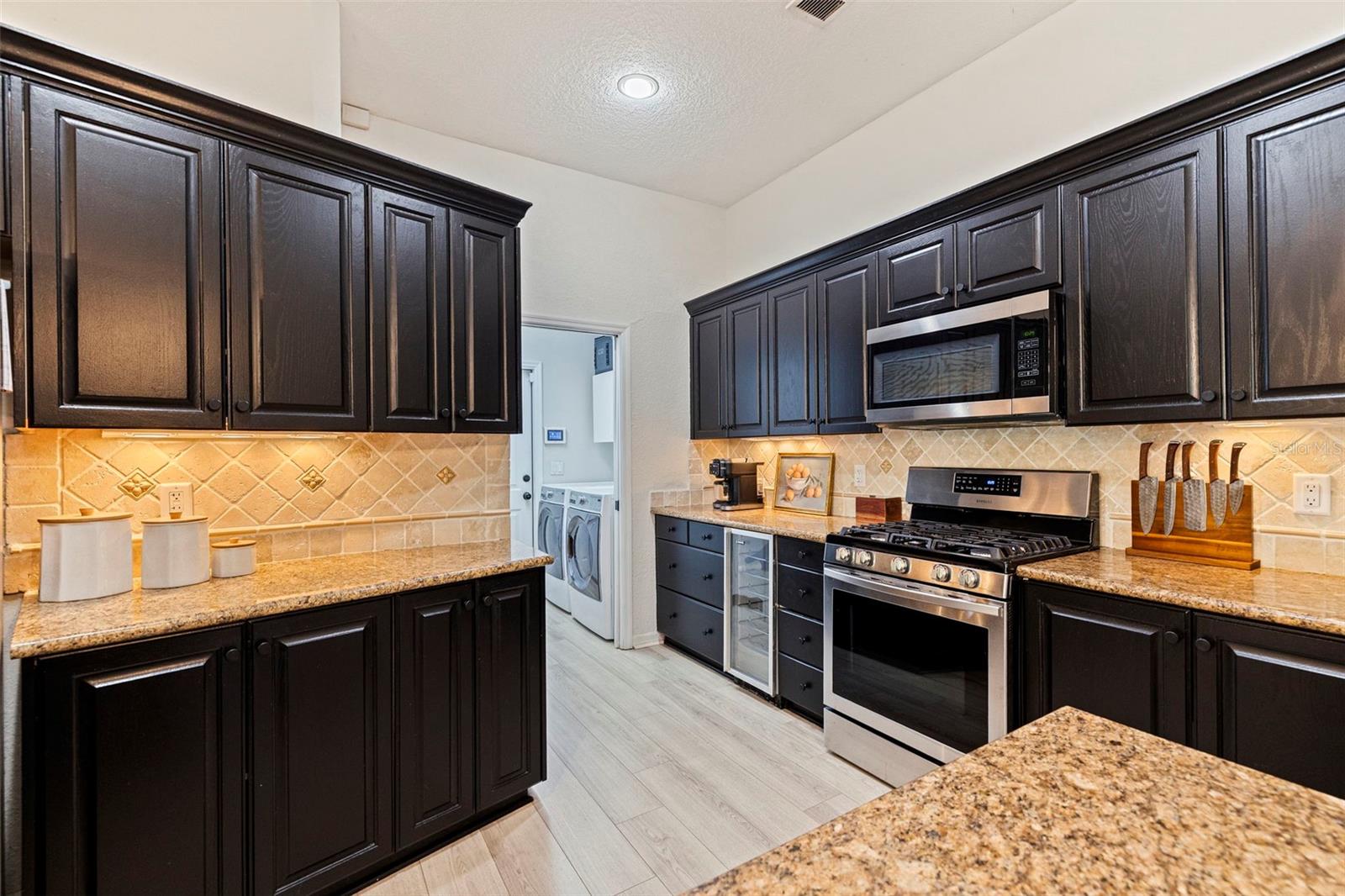 15932 ELLSWORTH DR, TAMPA, FL, 33647