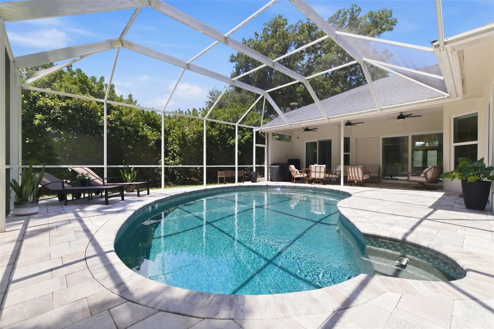 15932 ELLSWORTH DR, TAMPA, FL, 33647