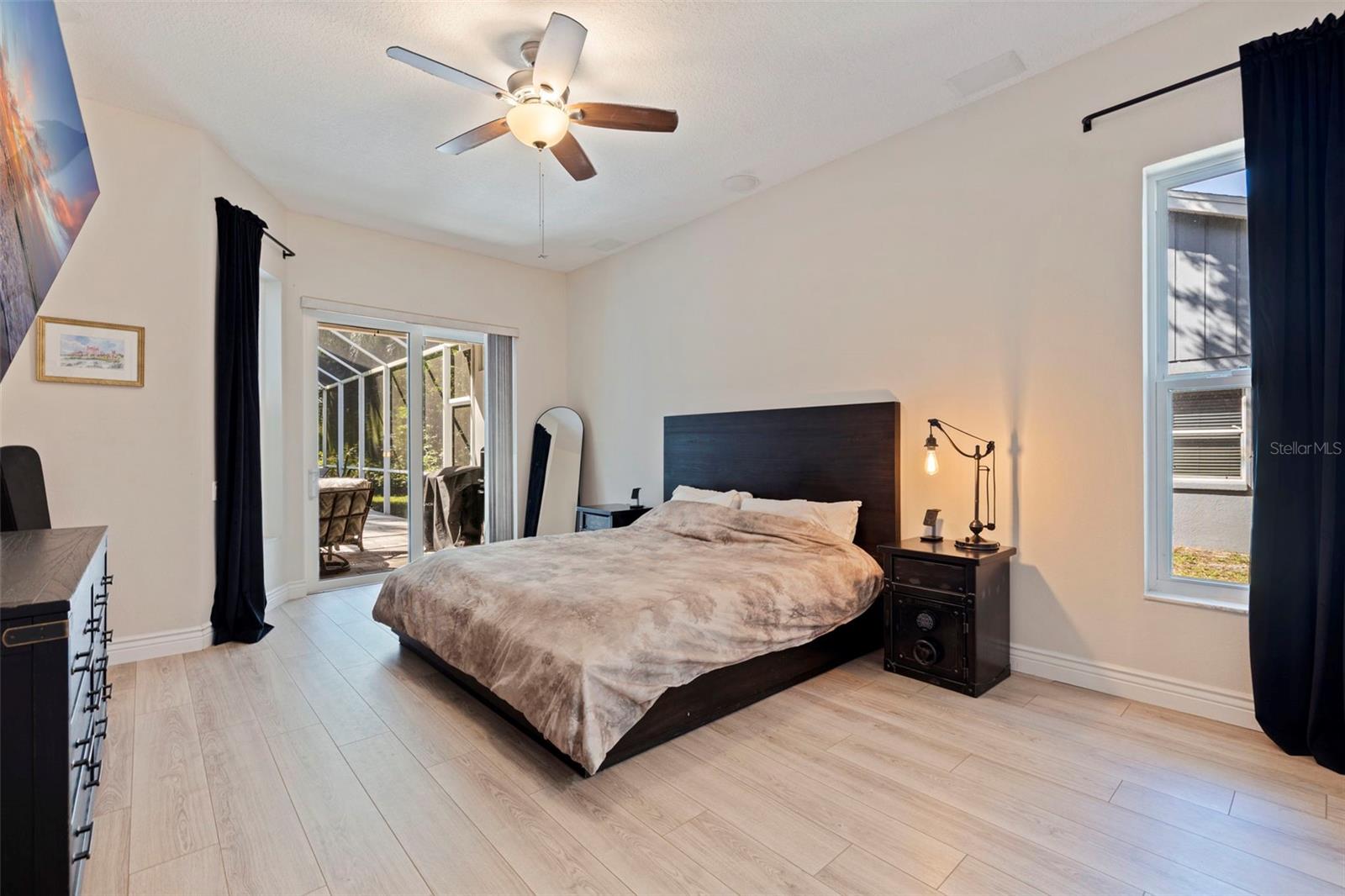 15932 ELLSWORTH DR, TAMPA, FL, 33647