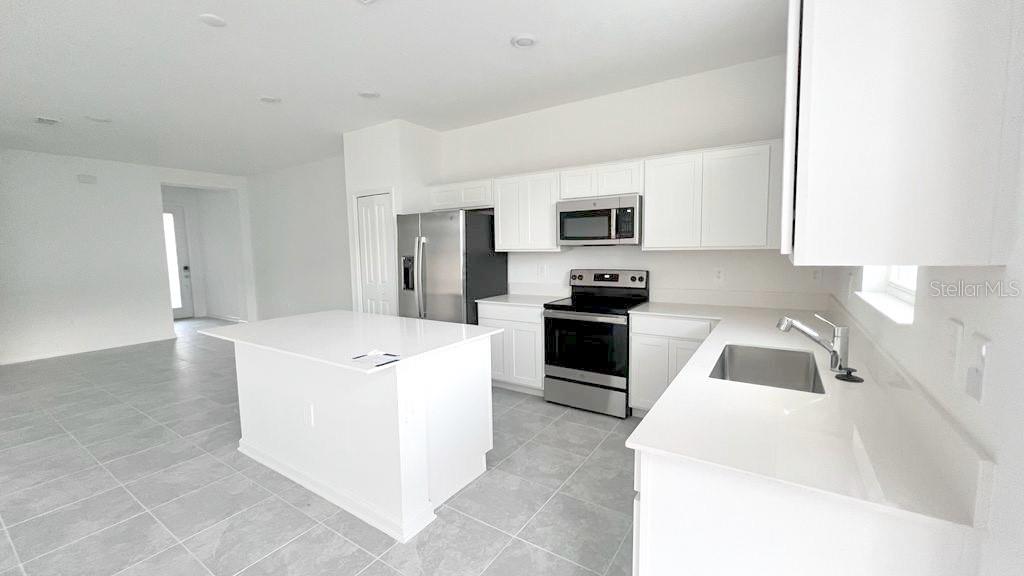 312 NINE IRON DR, DAVENPORT, FL, 33896