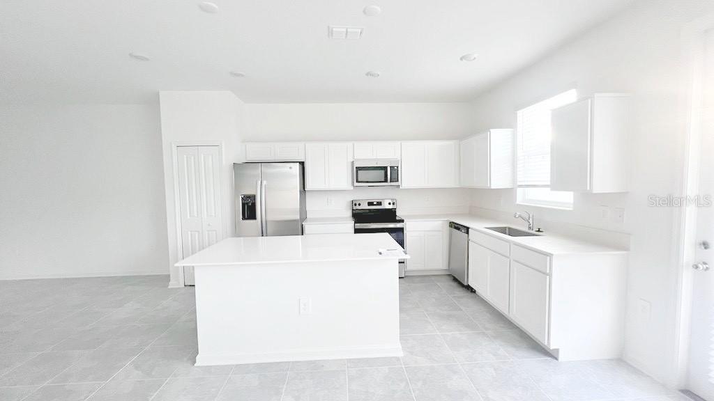312 NINE IRON DR, DAVENPORT, FL, 33896