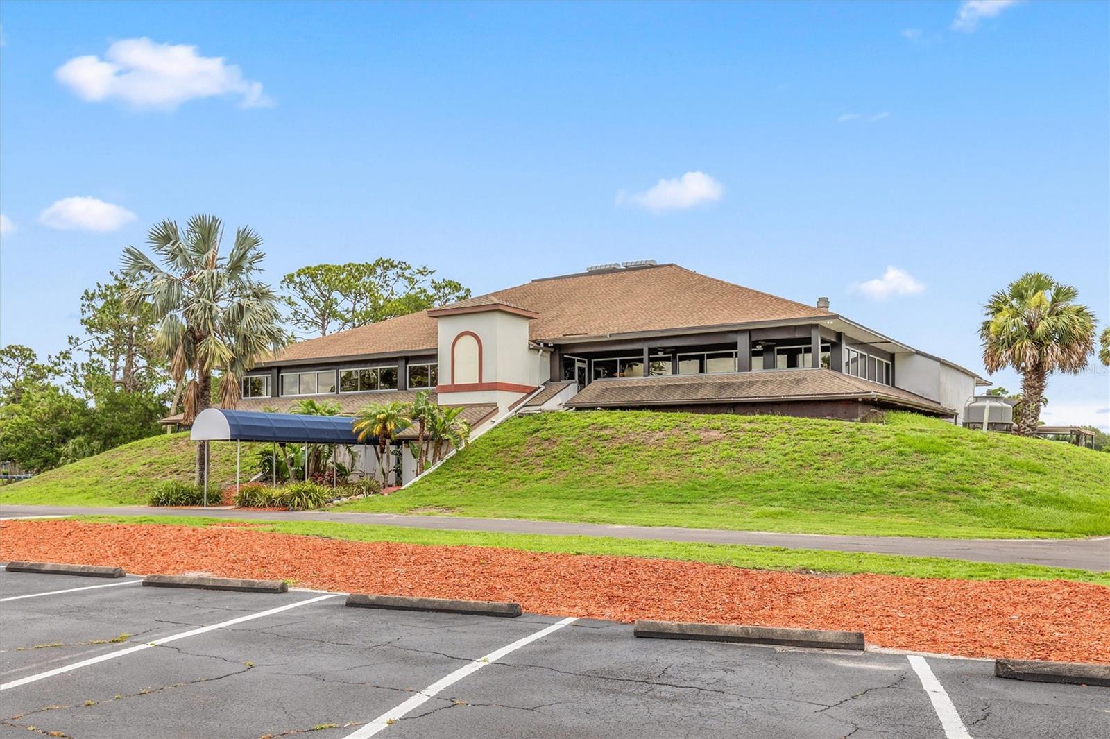 766 PELICAN BAY DR, DAYTONA BEACH, FL, 32119