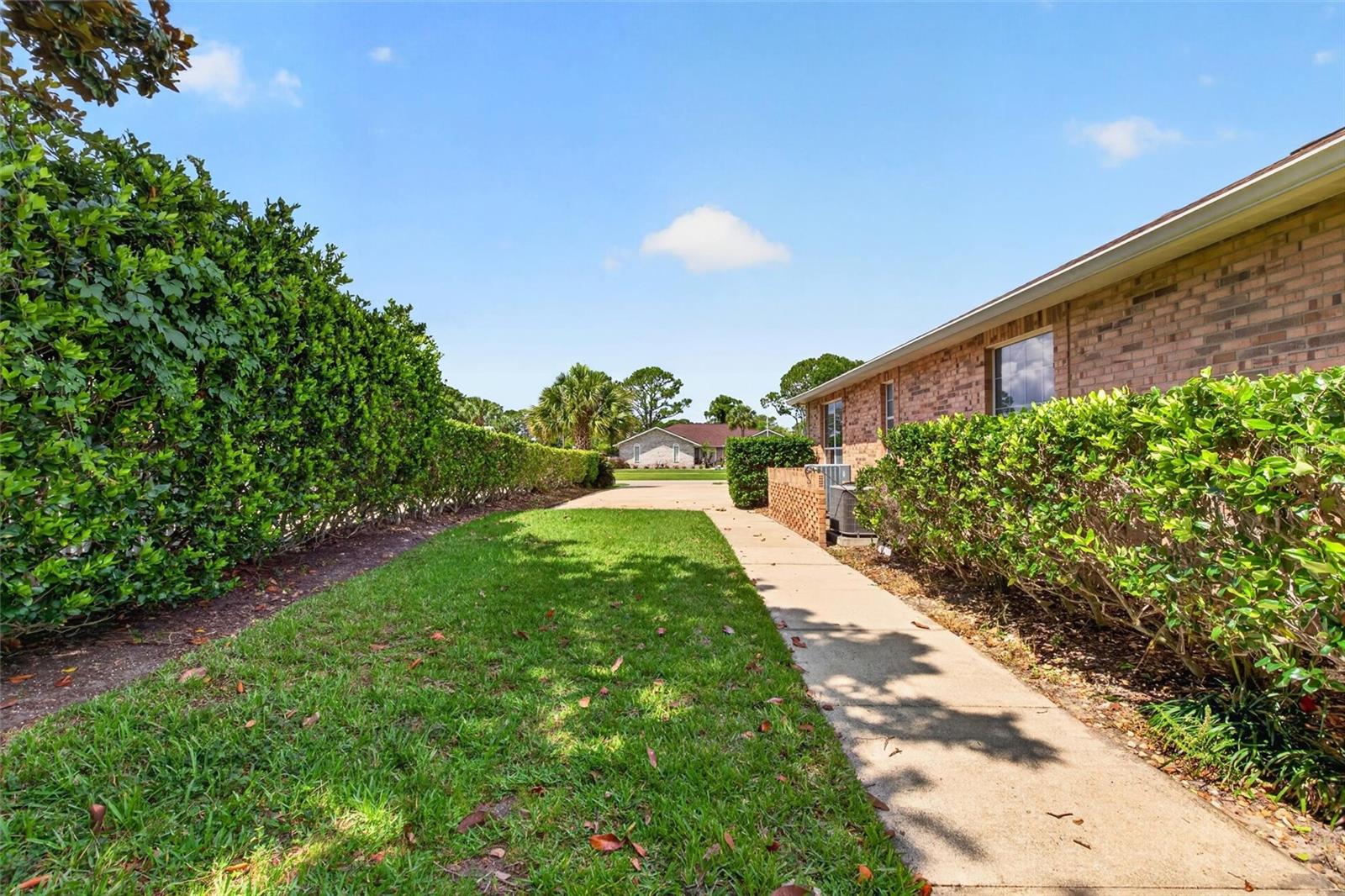 766 PELICAN BAY DR, DAYTONA BEACH, FL, 32119