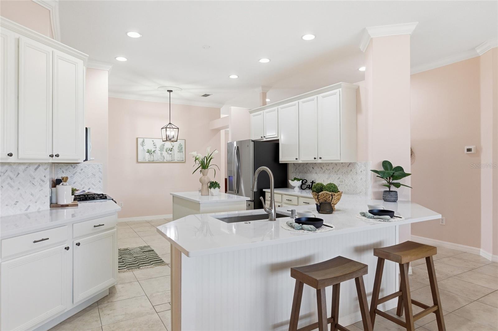 8309 OLD TOWN DR, TAMPA, FL, 33647