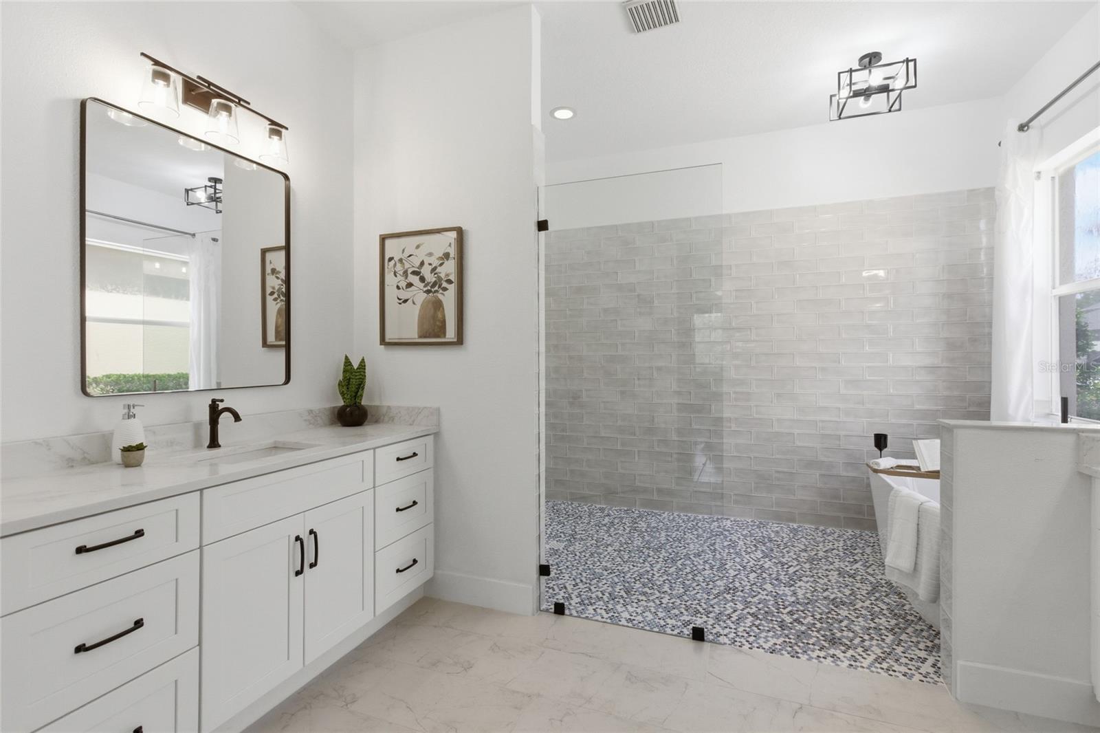 8309 OLD TOWN DR, TAMPA, FL, 33647