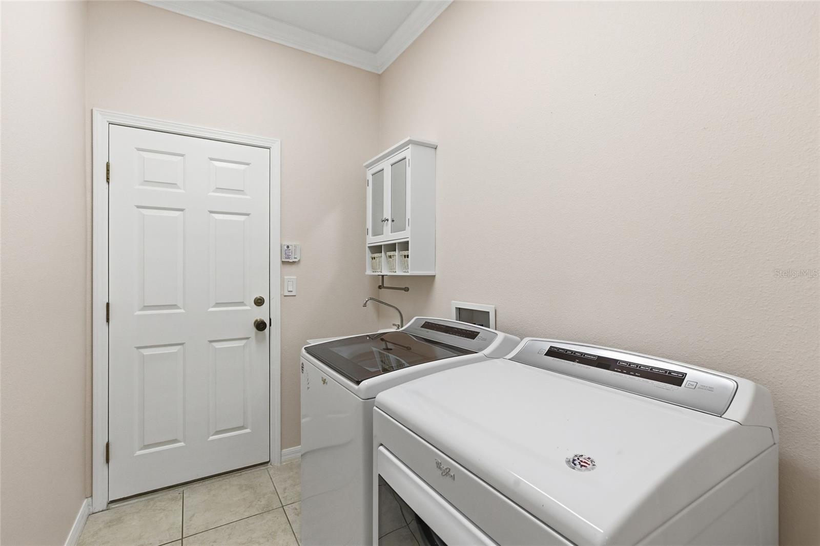 8309 OLD TOWN DR, TAMPA, FL, 33647