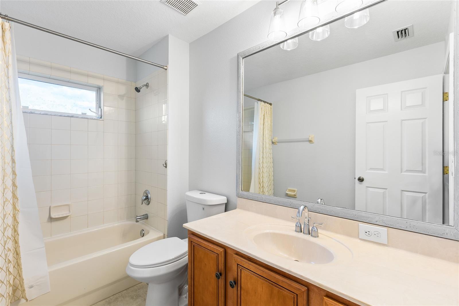 8309 OLD TOWN DR, TAMPA, FL, 33647