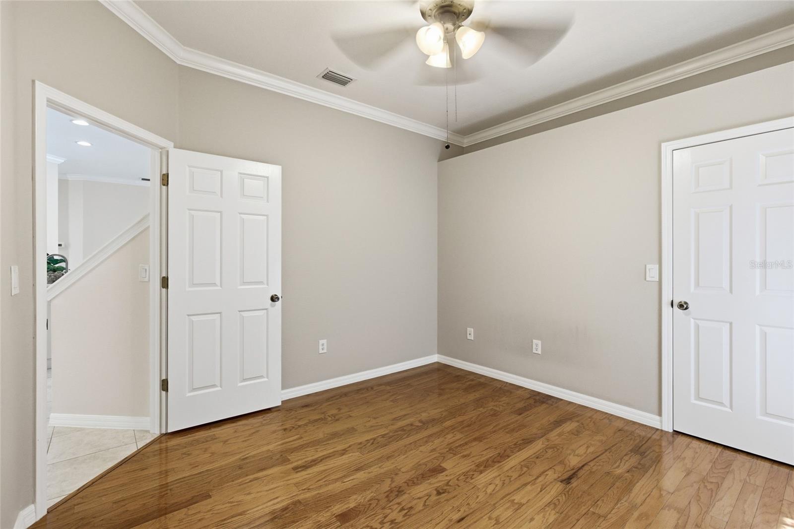 8309 OLD TOWN DR, TAMPA, FL, 33647