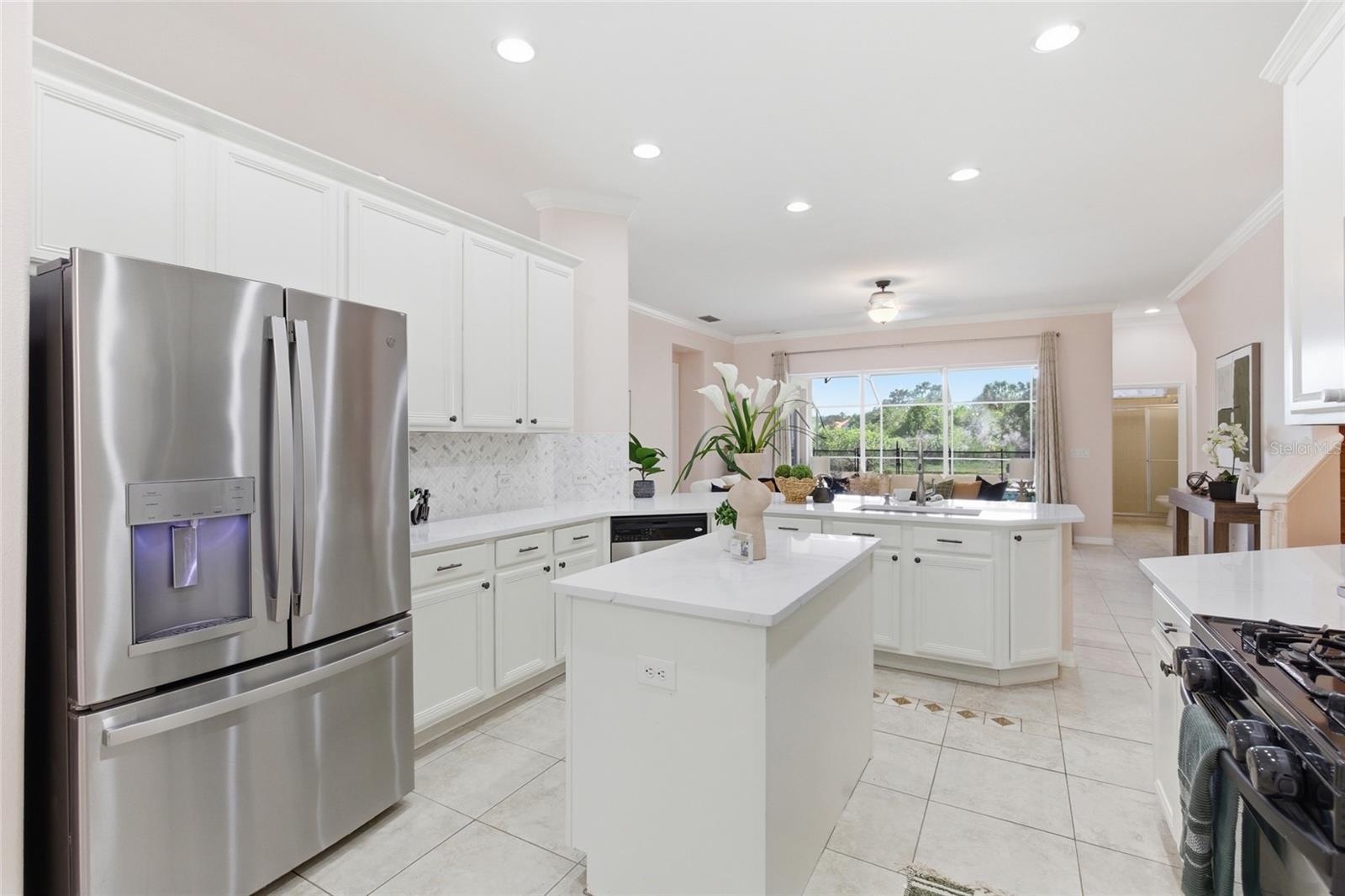 8309 OLD TOWN DR, TAMPA, FL, 33647