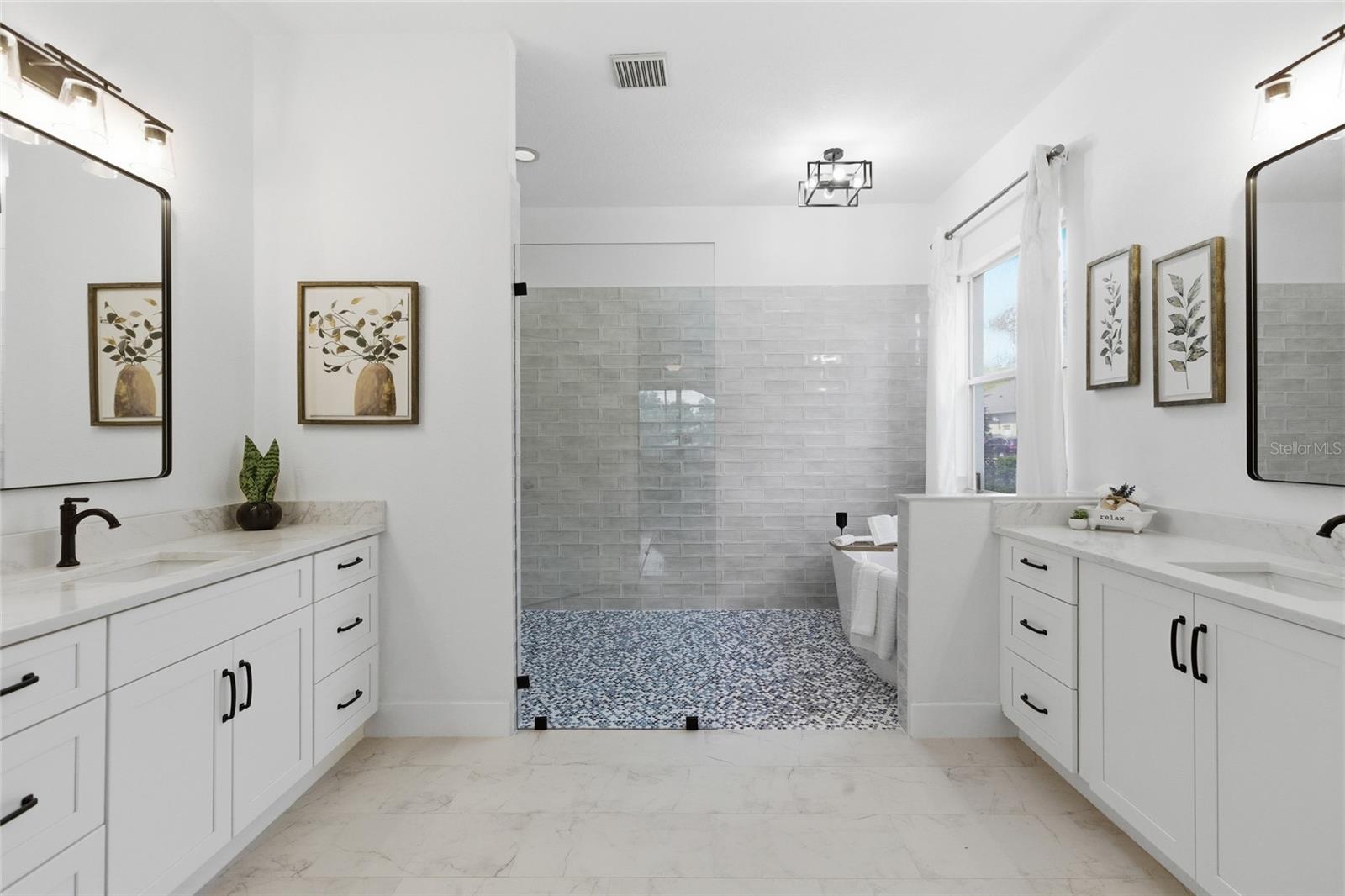 8309 OLD TOWN DR, TAMPA, FL, 33647