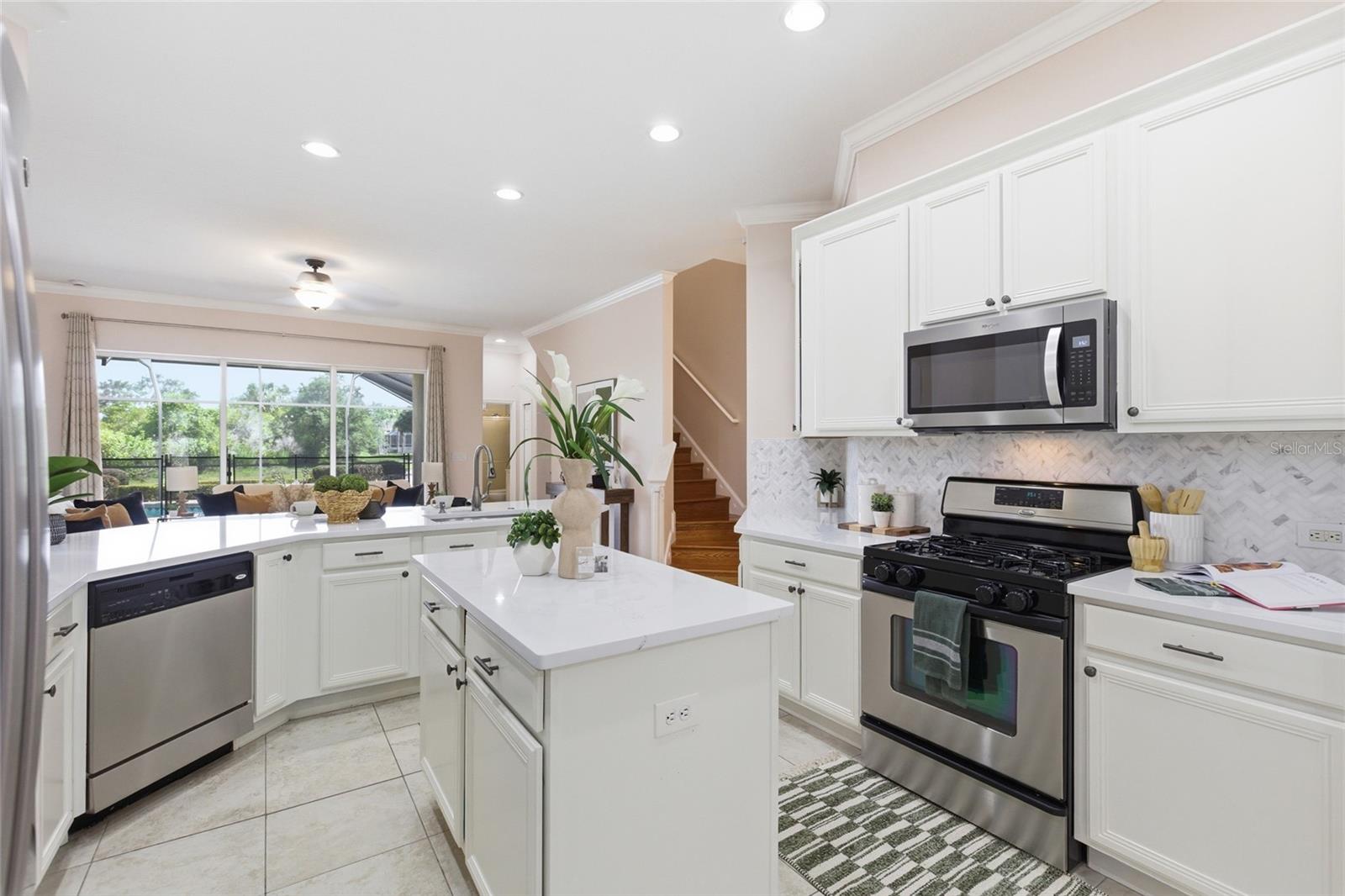 8309 OLD TOWN DR, TAMPA, FL, 33647