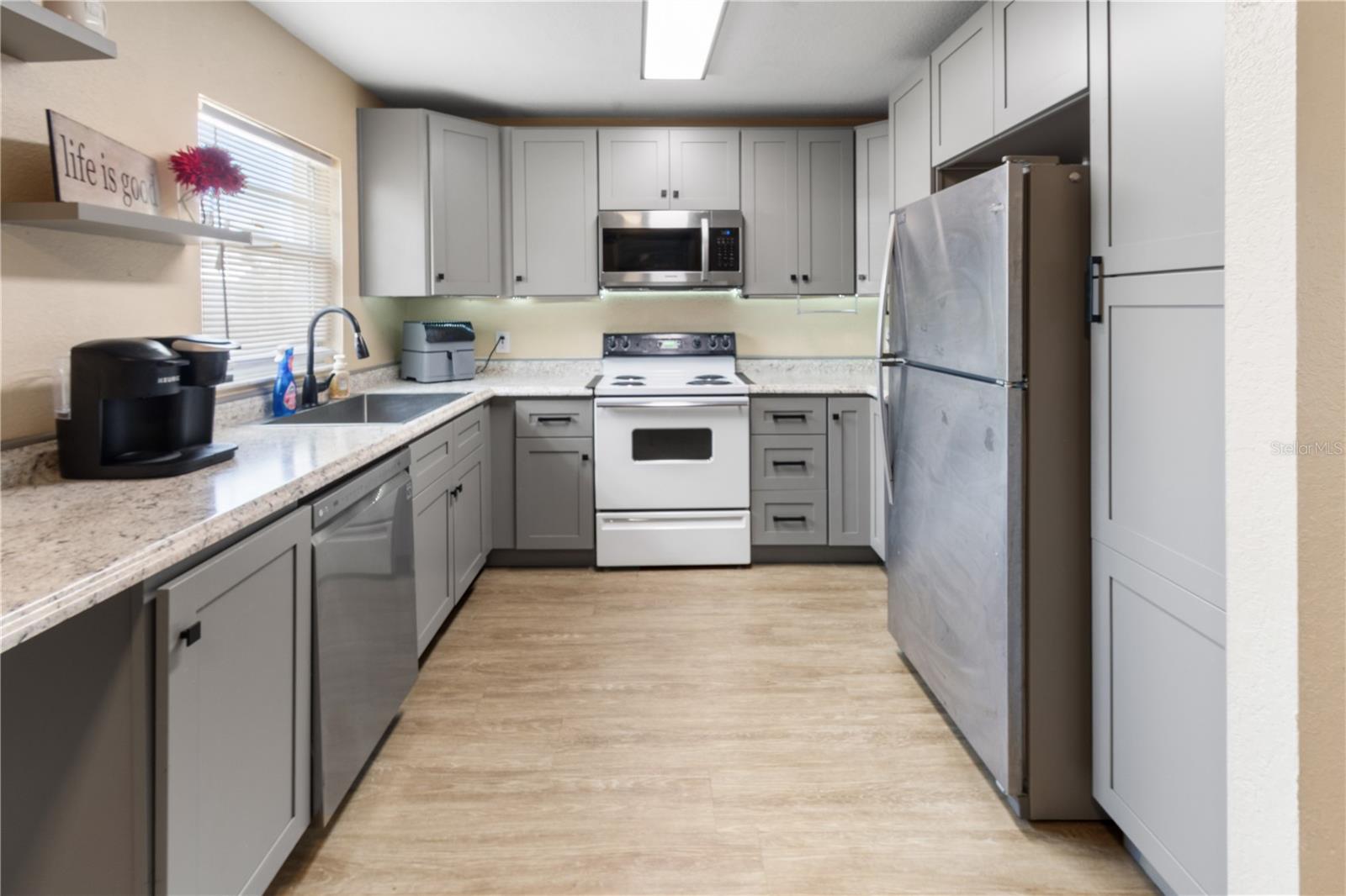 206 DILLON ST, WINTER HAVEN, FL, 33880