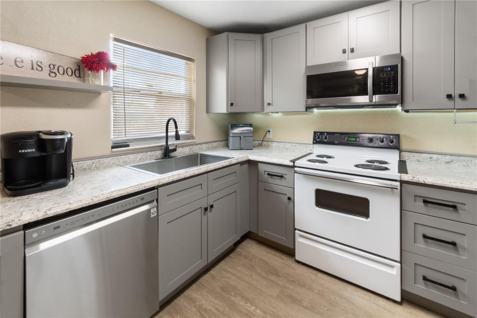 206 DILLON ST, WINTER HAVEN, FL, 33880