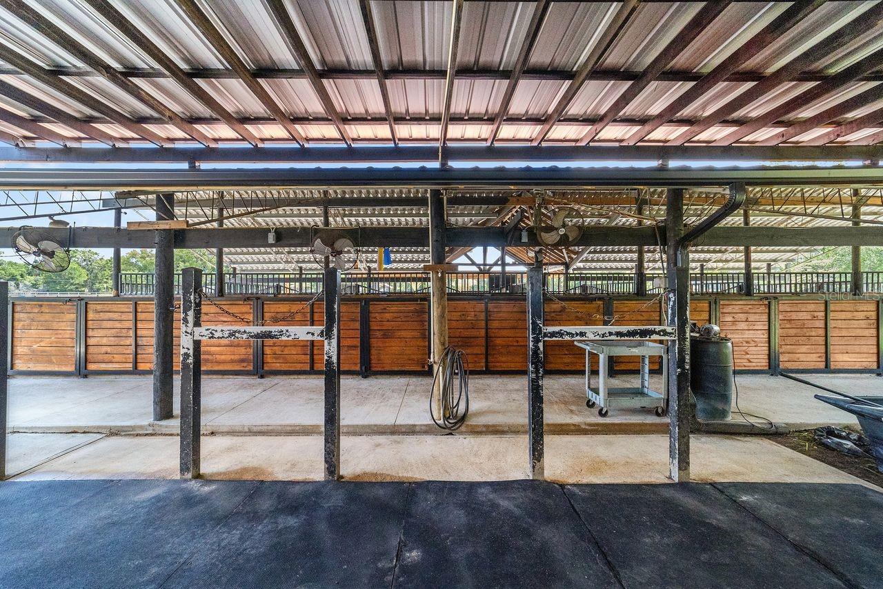16392 NE JACKSONVILLE RD, CITRA, FL, 32113