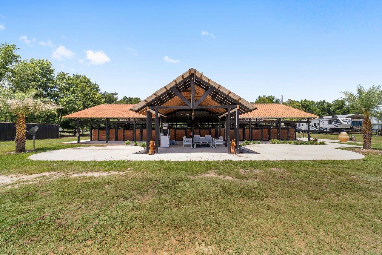 16392 NE JACKSONVILLE RD, CITRA, FL, 32113