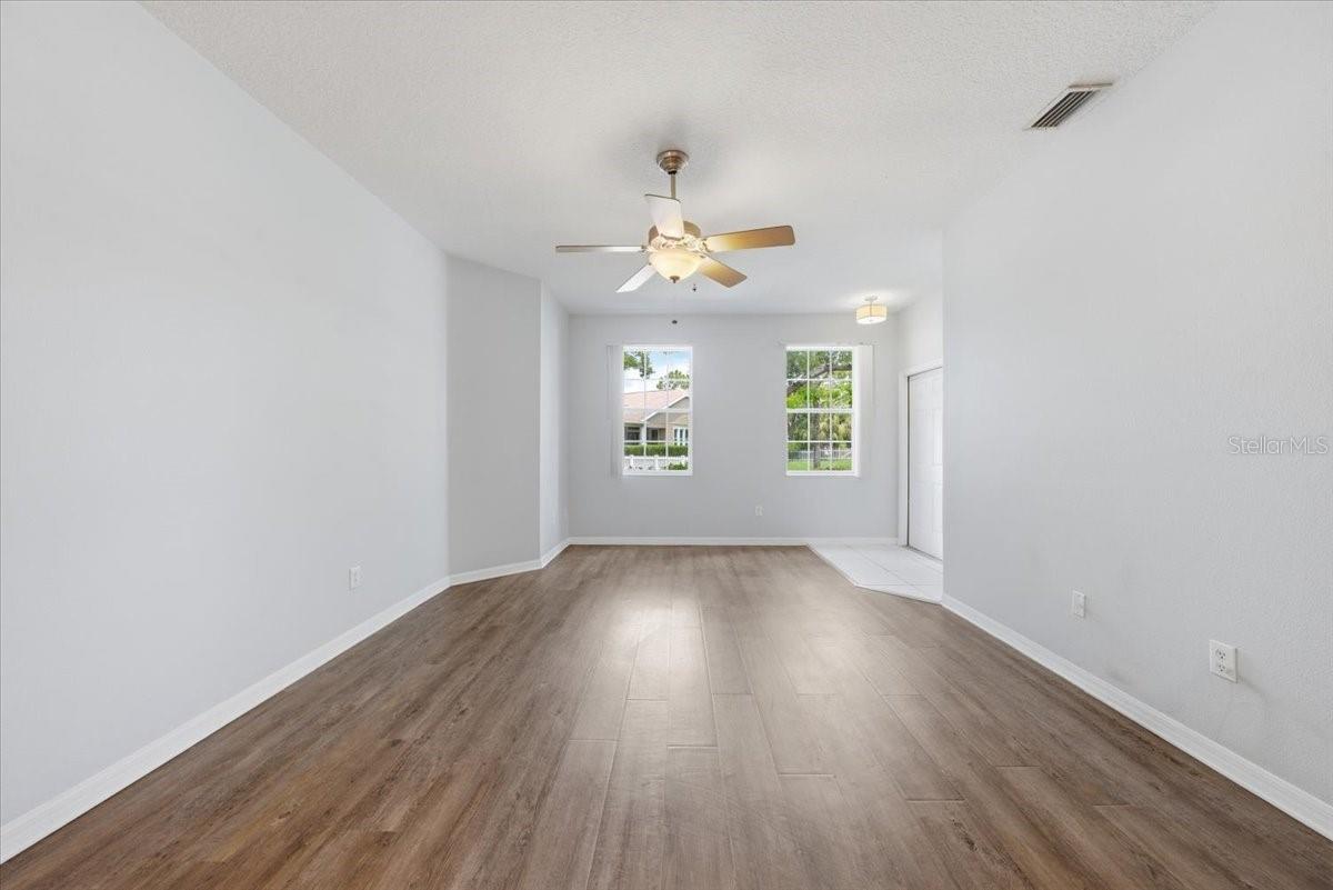 9508 W PARK VILLAGE DR #107, TAMPA, FL, 33626