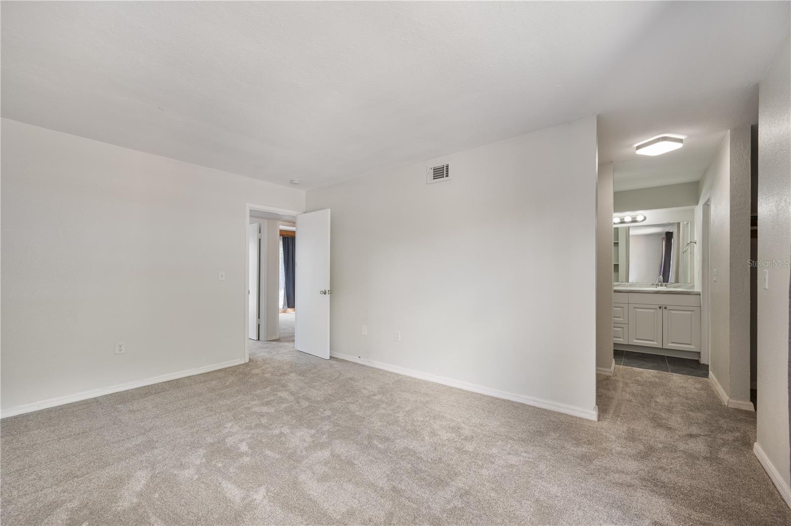 1836 N CRYSTAL LAKE DR #68, LAKELAND, FL, 33801