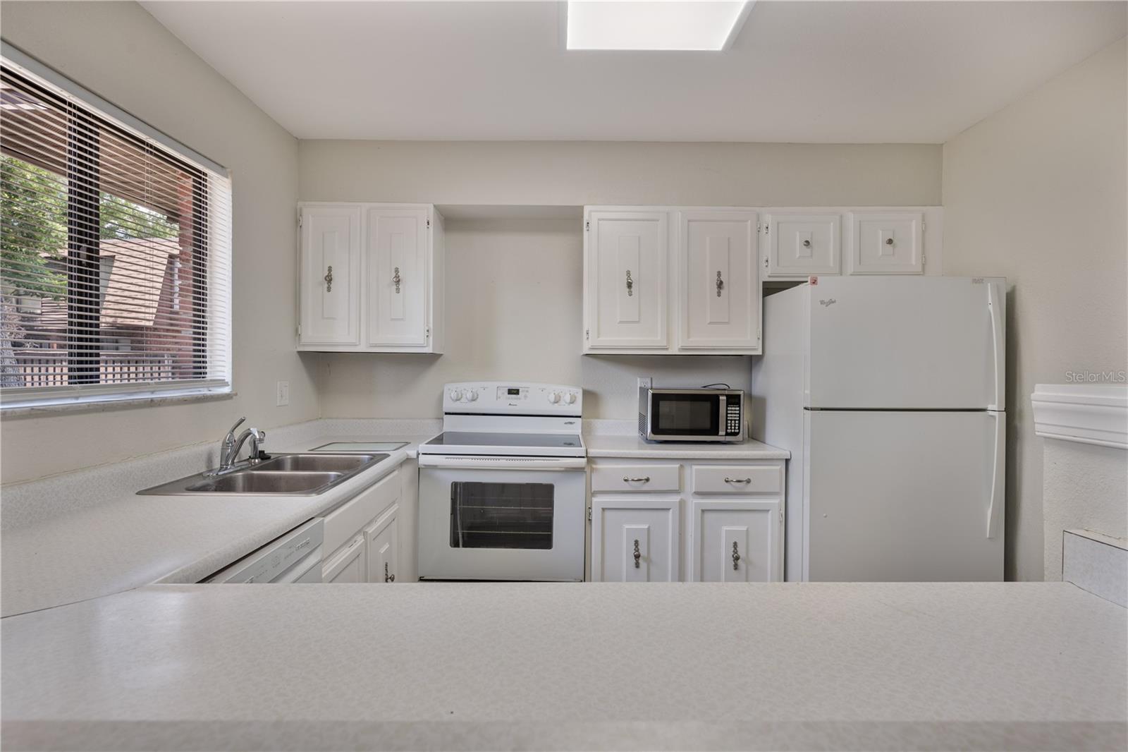 1836 N CRYSTAL LAKE DR #68, LAKELAND, FL, 33801