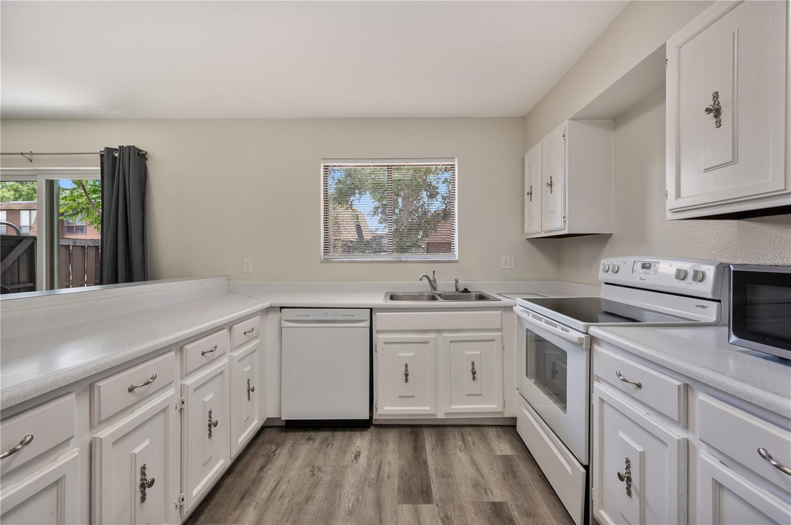 1836 N CRYSTAL LAKE DR #68, LAKELAND, FL, 33801