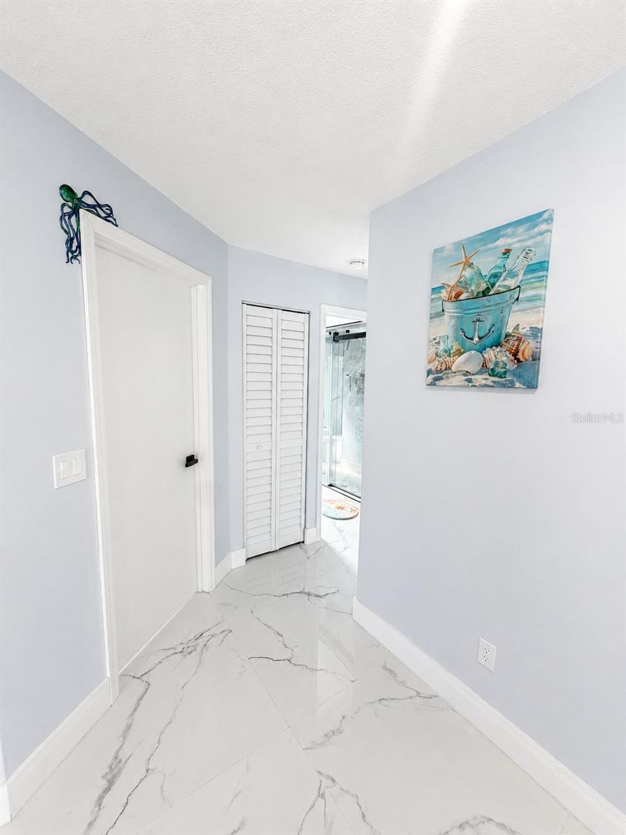 962 COUNTRY CLUB AVE, DAYTONA BEACH, FL, 32114