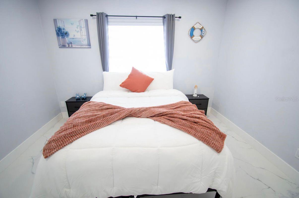 962 COUNTRY CLUB AVE, DAYTONA BEACH, FL, 32114