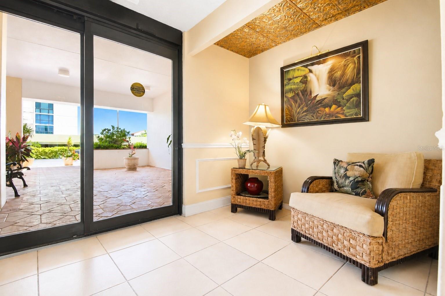 800 S GULFVIEW BLVD #908, CLEARWATER BEACH, FL, 33767