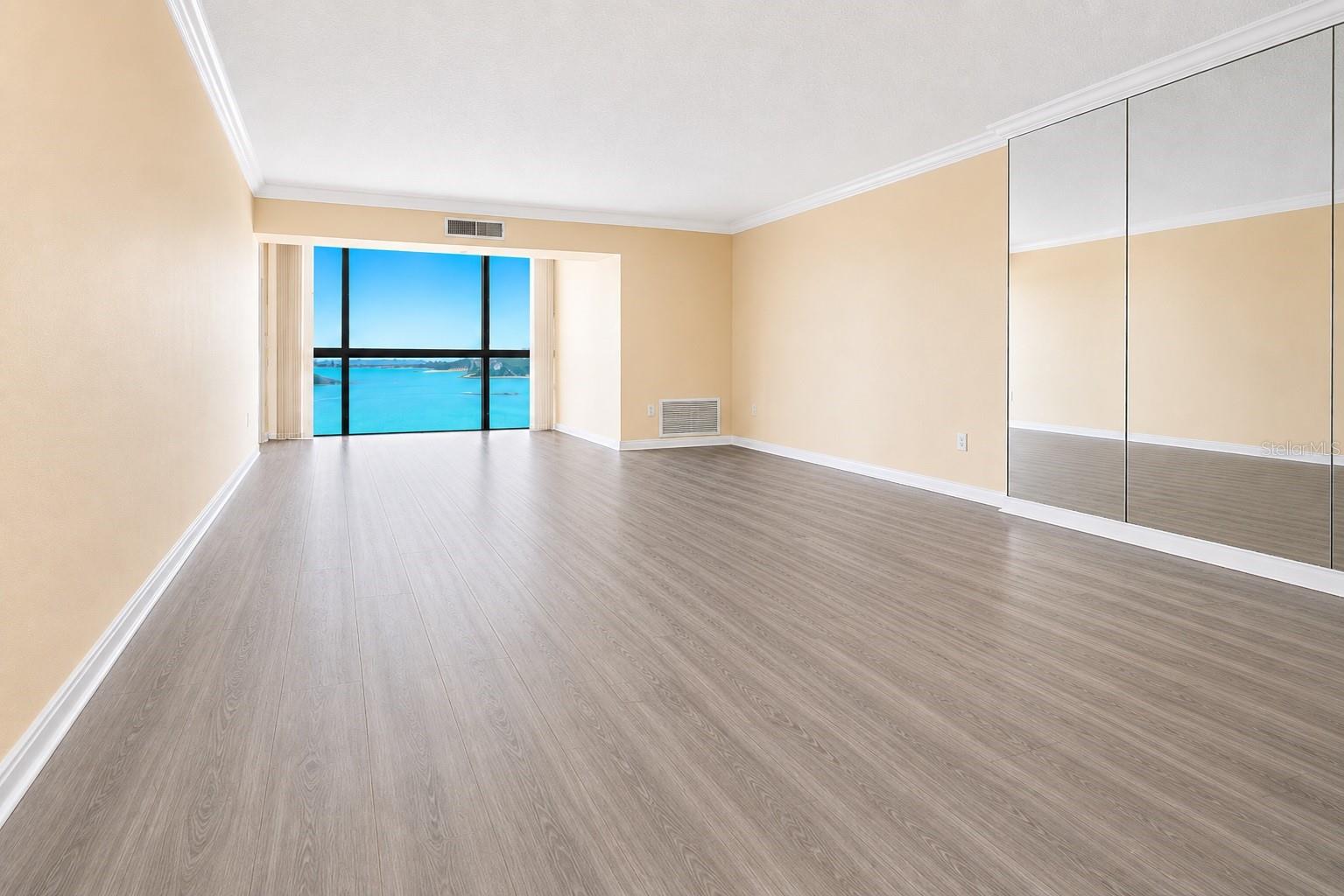 800 S GULFVIEW BLVD #908, CLEARWATER BEACH, FL, 33767