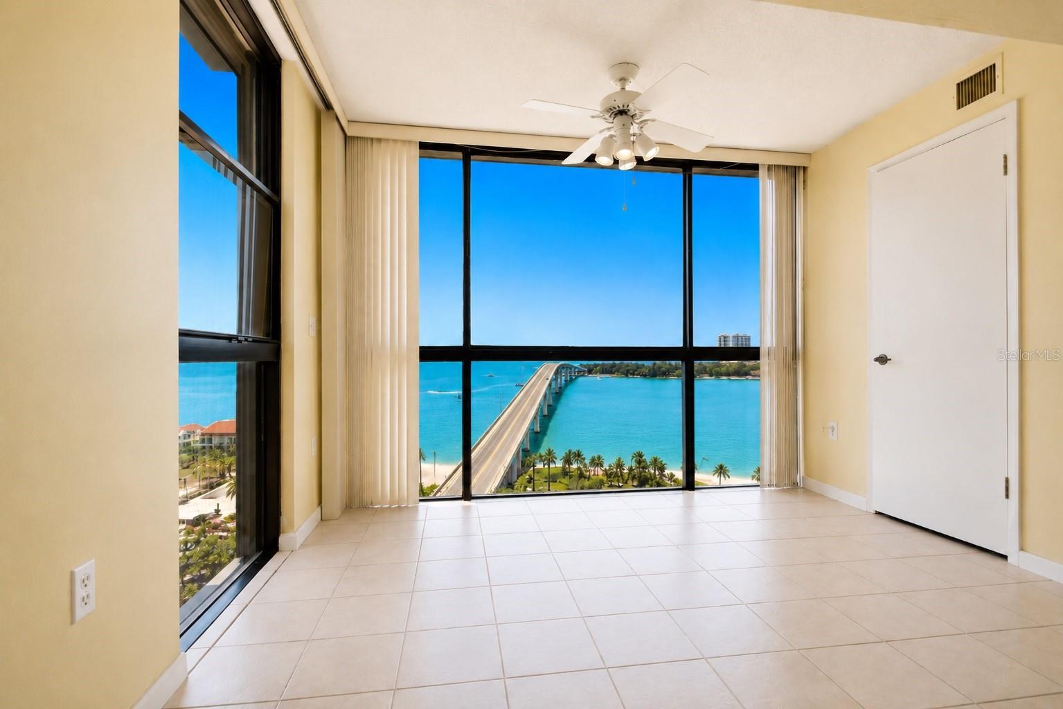 800 S GULFVIEW BLVD #908, CLEARWATER BEACH, FL, 33767