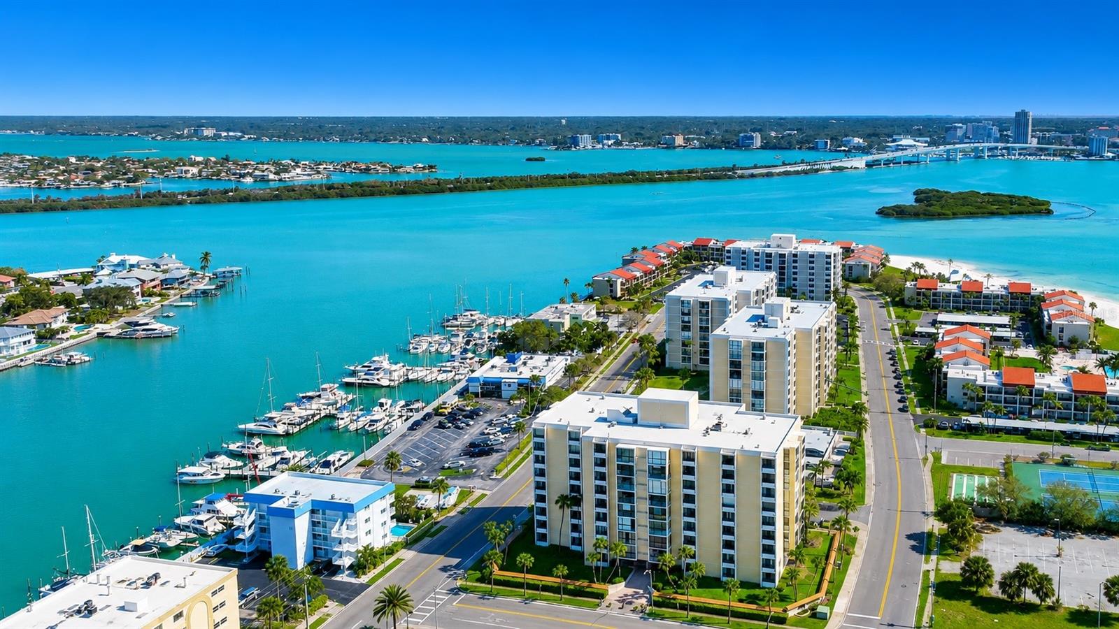 800 S GULFVIEW BLVD #908, CLEARWATER BEACH, FL, 33767