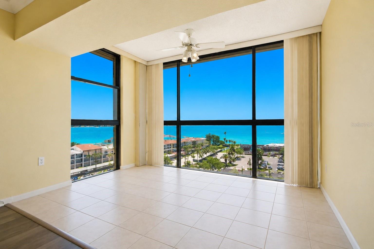 800 S GULFVIEW BLVD #908, CLEARWATER BEACH, FL, 33767