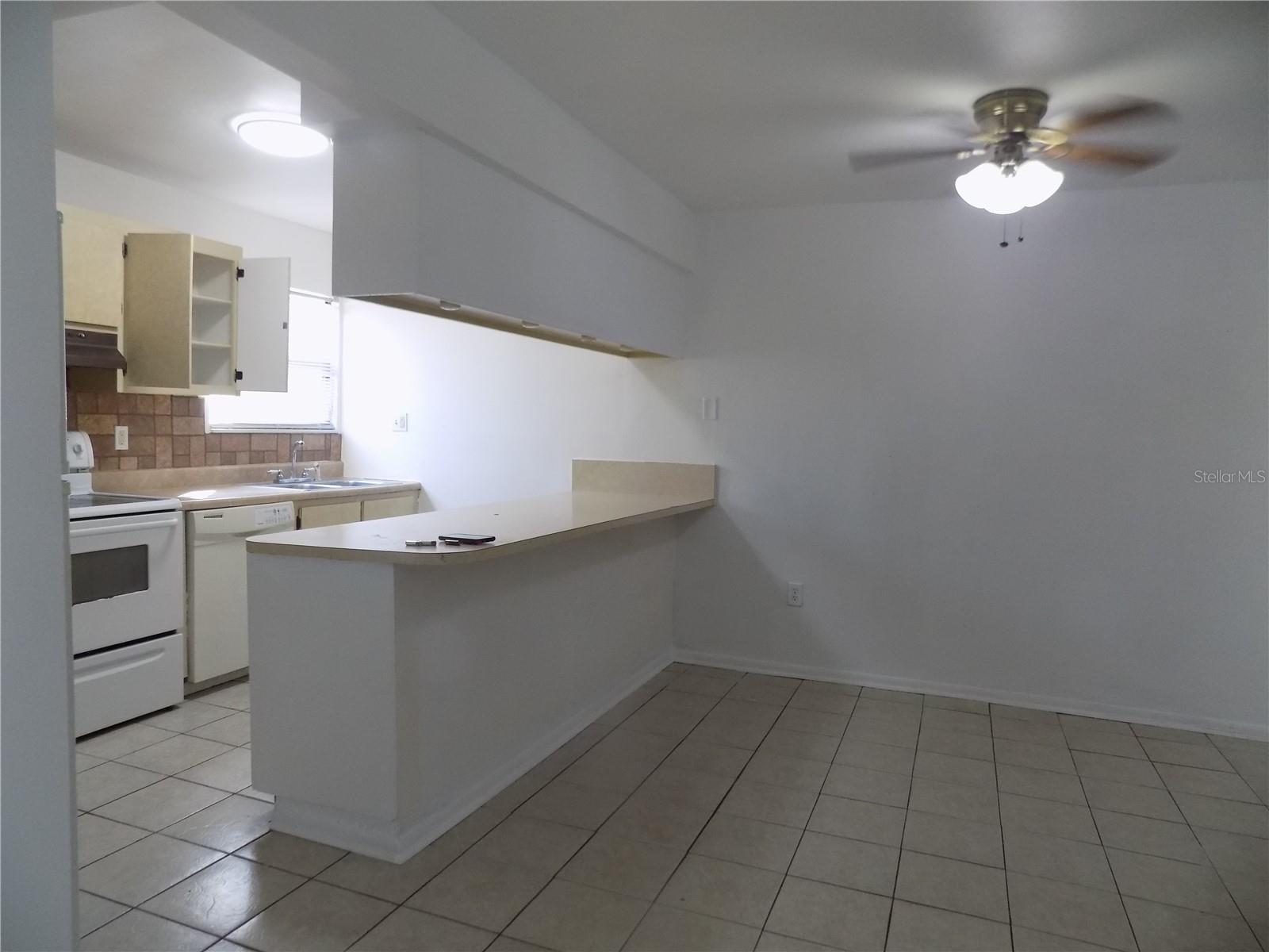 2811 SW ARCHER RD #x 201, GAINESVILLE, FL, 32608