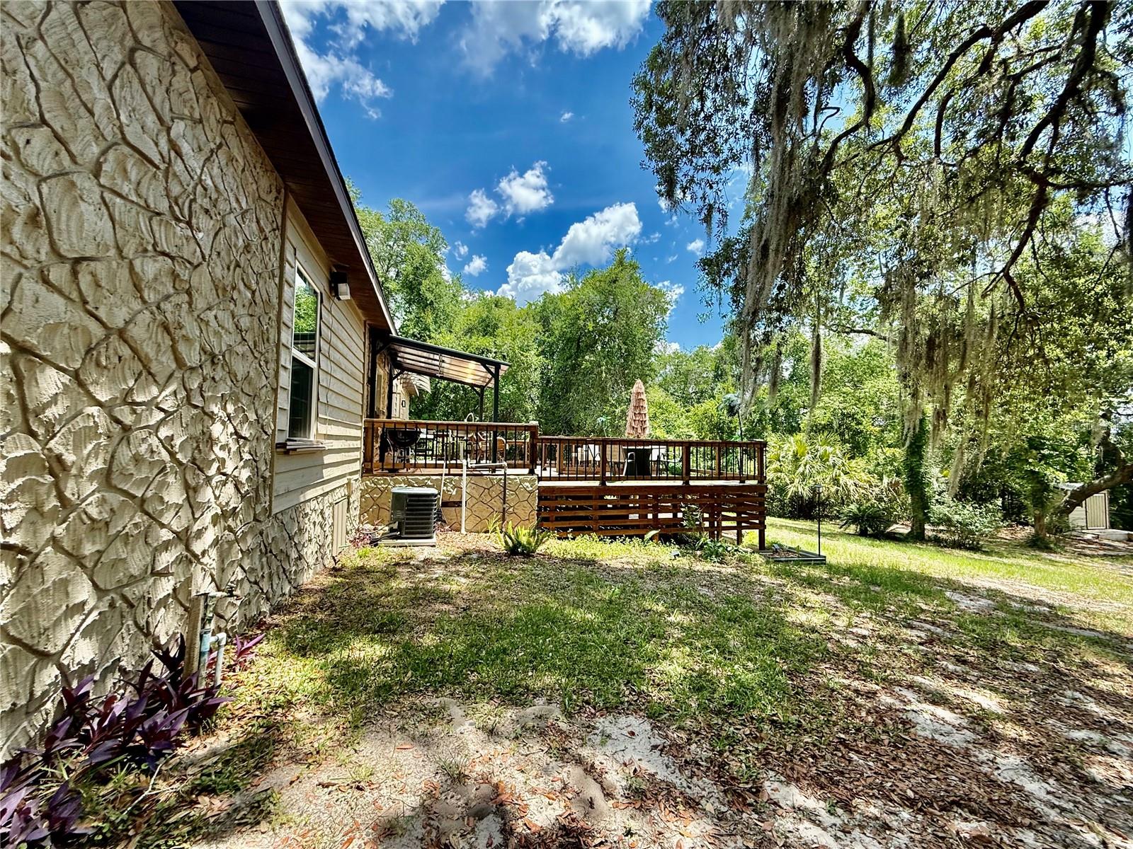 208 ASHLEY ST, HAWTHORNE, FL, 32640