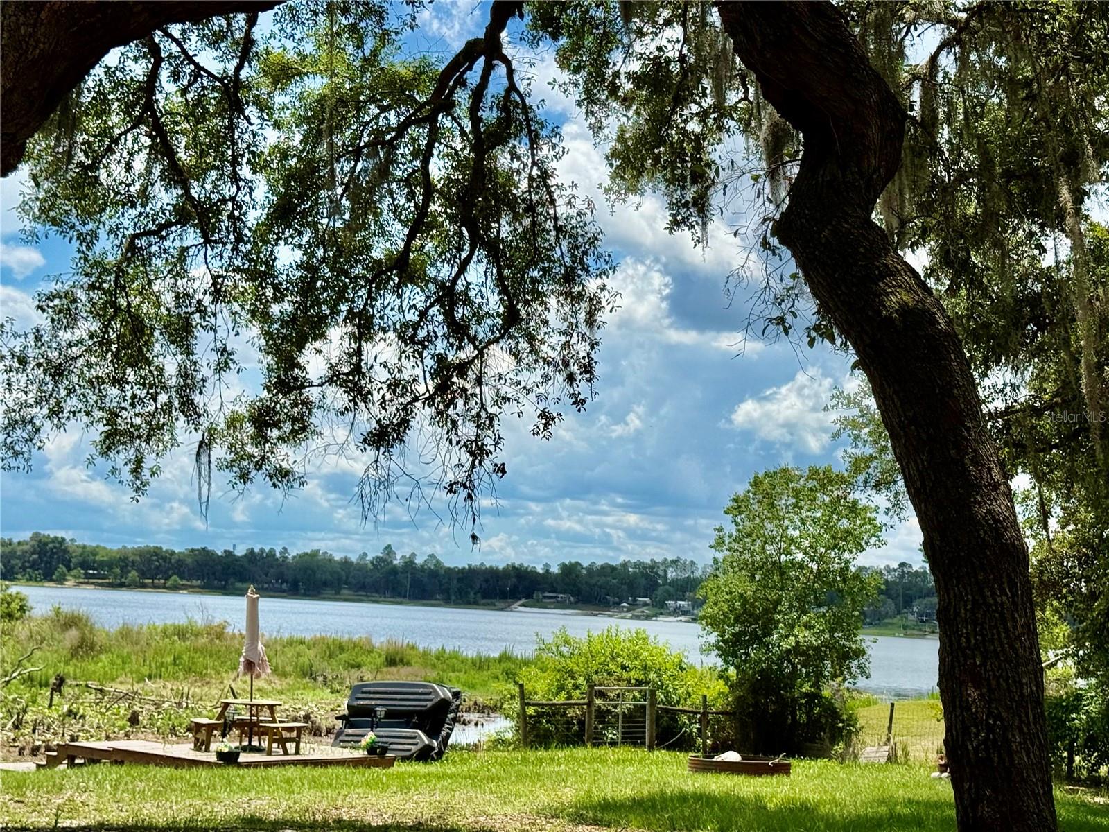 208 ASHLEY ST, HAWTHORNE, FL, 32640