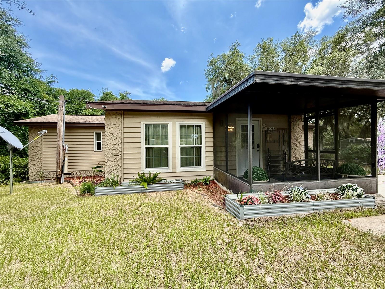 208 ASHLEY ST, HAWTHORNE, FL, 32640