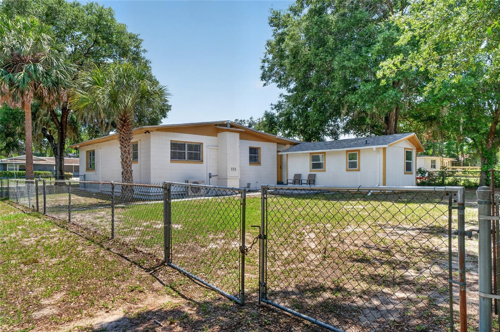 529 E GOTTSCHE AVE, EUSTIS, FL, 32726