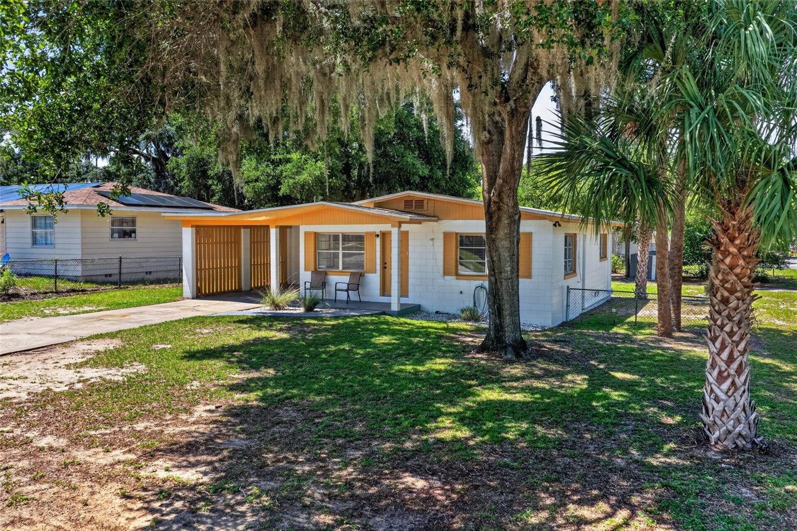 529 E GOTTSCHE AVE, EUSTIS, FL, 32726