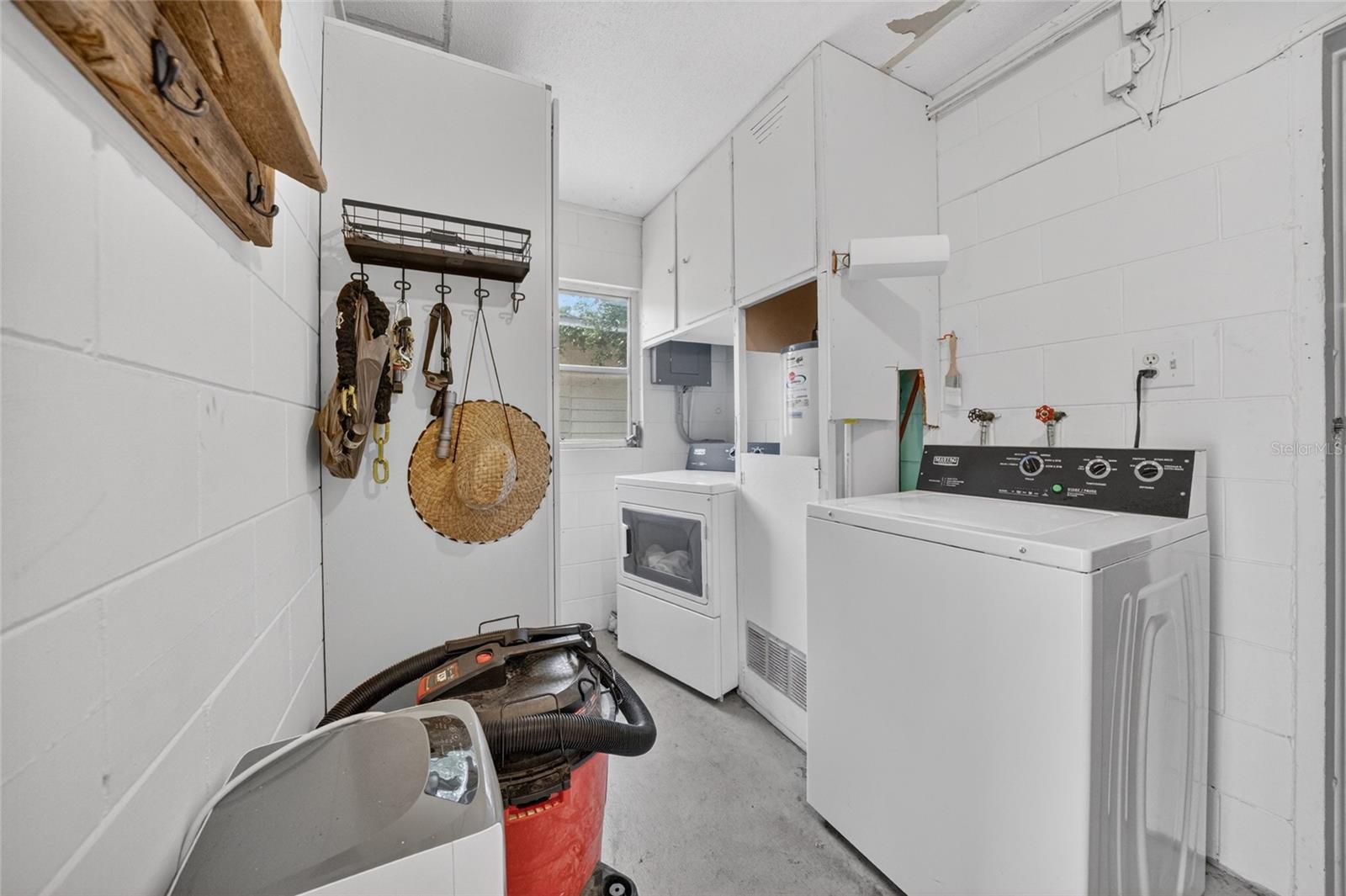 529 E GOTTSCHE AVE, EUSTIS, FL, 32726