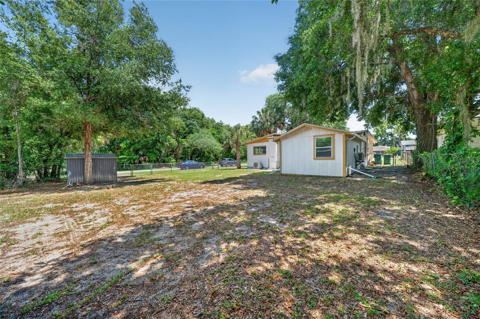 529 E GOTTSCHE AVE, EUSTIS, FL, 32726